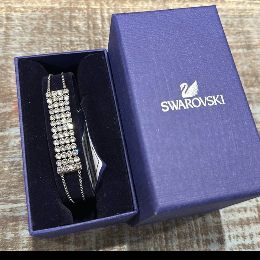 Swarovski crystal gorgeous bracelet